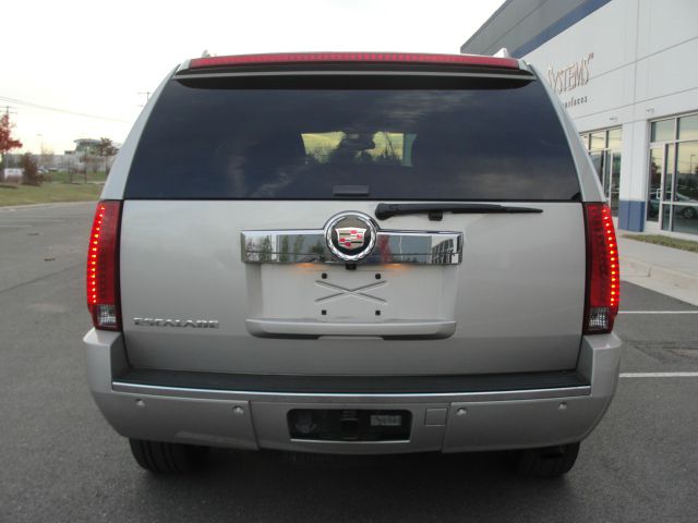 2007 Cadillac Escalade EX - DUAL Power Doors