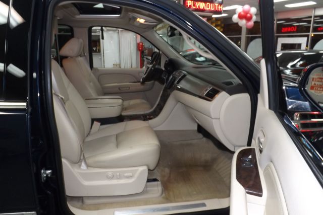 2007 Cadillac Escalade EX - DUAL Power Doors