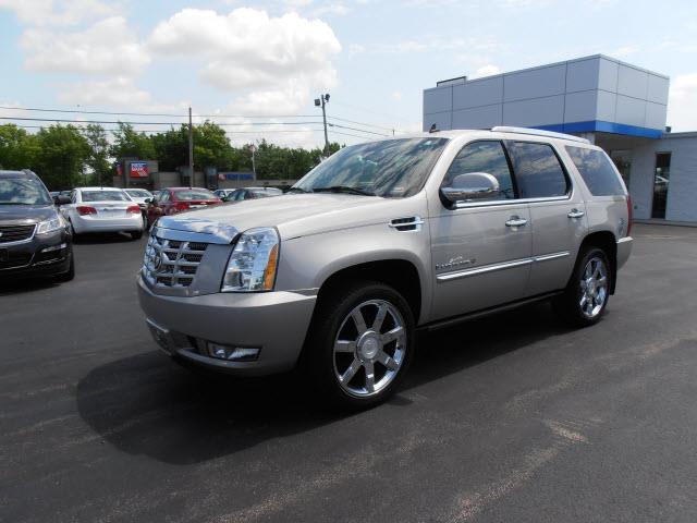 2007 Cadillac Escalade LS Flex Fuel 4x4 This Is One Of Our Best Bargains