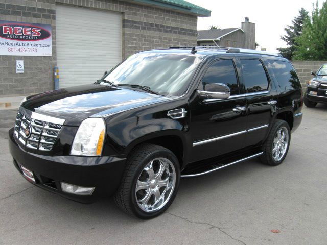2007 Cadillac Escalade EX - DUAL Power Doors