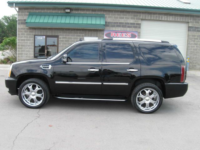 2007 Cadillac Escalade EX - DUAL Power Doors