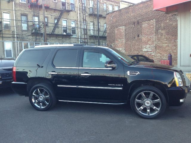 2007 Cadillac Escalade EX - DUAL Power Doors