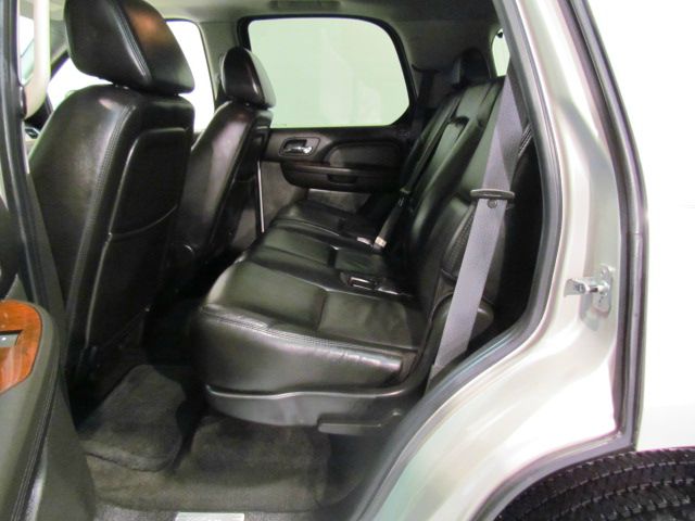 2007 Cadillac Escalade EX - DUAL Power Doors