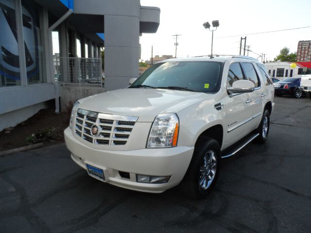 2007 Cadillac Escalade EX - DUAL Power Doors