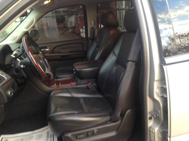 2007 Cadillac Escalade EX - DUAL Power Doors