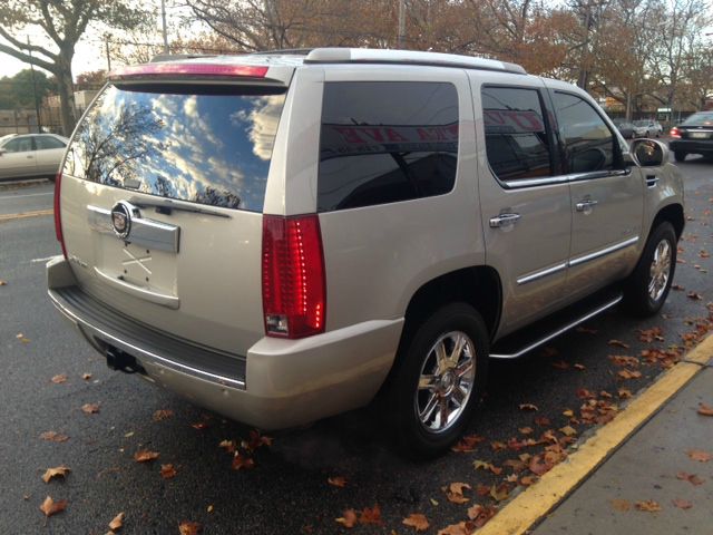 2007 Cadillac Escalade EX - DUAL Power Doors