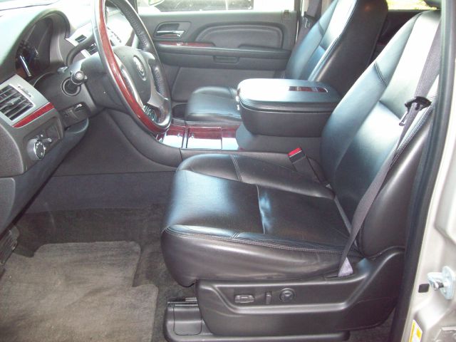 2007 Cadillac Escalade EX - DUAL Power Doors
