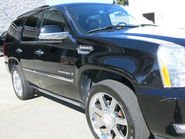 2007 Cadillac Escalade EX - DUAL Power Doors