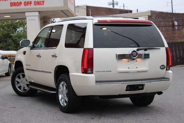 2007 Cadillac Escalade EX - DUAL Power Doors
