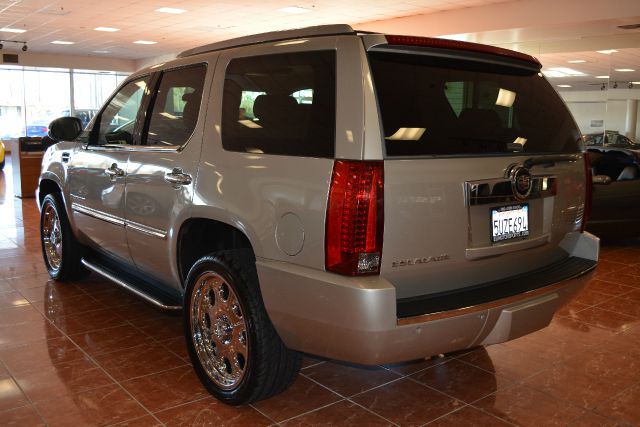 2007 Cadillac Escalade EX - DUAL Power Doors