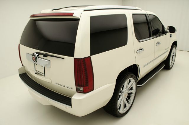 2007 Cadillac Escalade EX - DUAL Power Doors