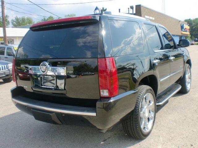 2007 Cadillac Escalade GLS PZEV