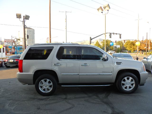 2008 Cadillac Escalade EX - DUAL Power Doors