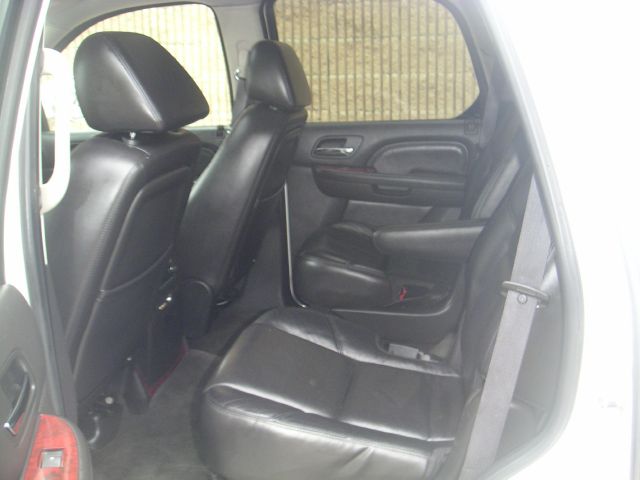 2008 Cadillac Escalade EX - DUAL Power Doors