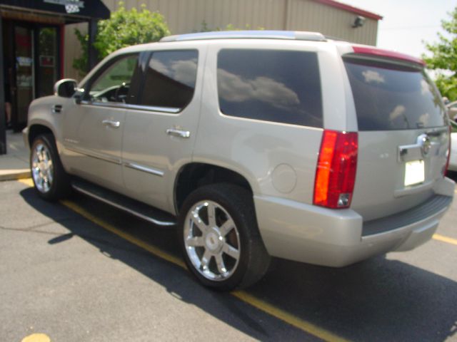 2008 Cadillac Escalade EX - DUAL Power Doors