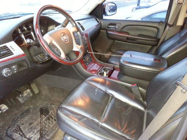 2008 Cadillac Escalade EX - DUAL Power Doors