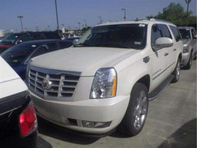2008 Cadillac Escalade SR5 Sport Utility 4D