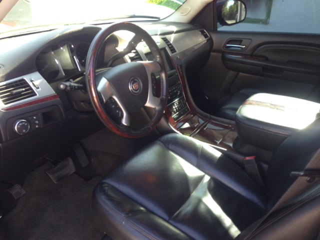 2008 Cadillac Escalade Unknown