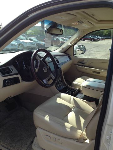 2008 Cadillac Escalade EX - DUAL Power Doors