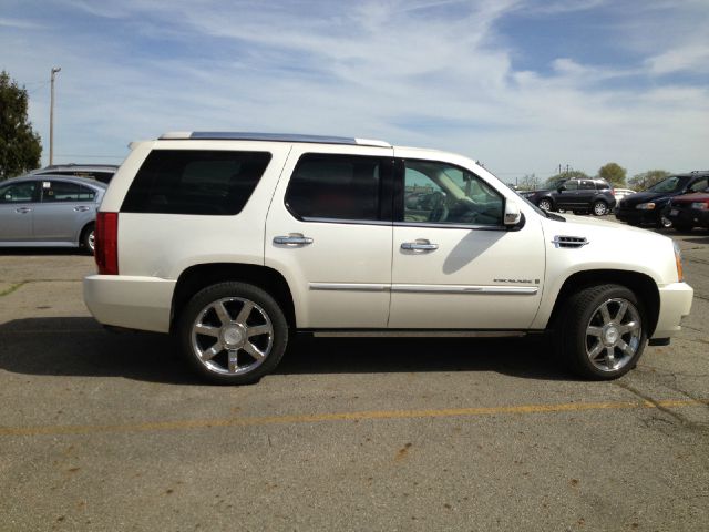 2008 Cadillac Escalade EX - DUAL Power Doors