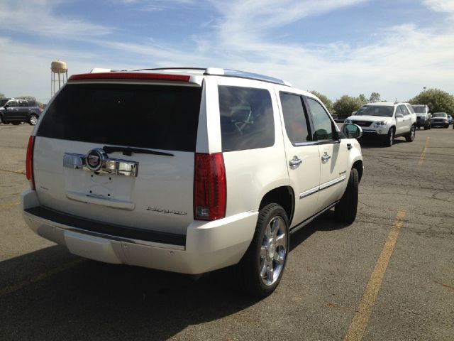 2008 Cadillac Escalade EX - DUAL Power Doors