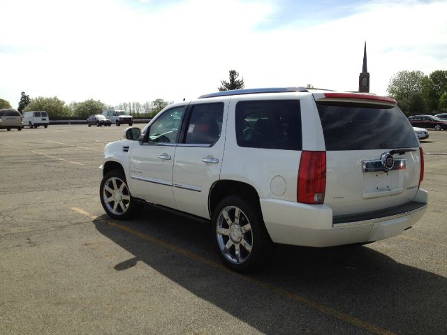 2008 Cadillac Escalade EX - DUAL Power Doors