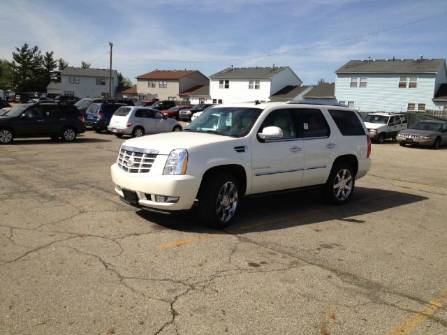 2008 Cadillac Escalade EX - DUAL Power Doors