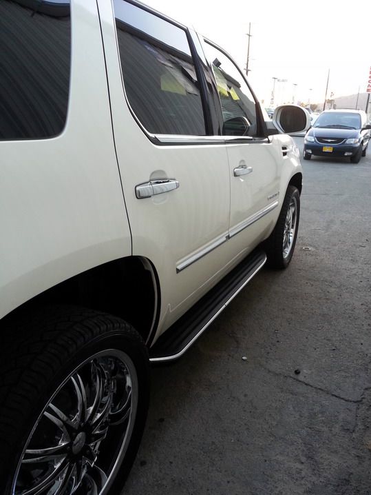 2009 Cadillac Escalade EX - DUAL Power Doors