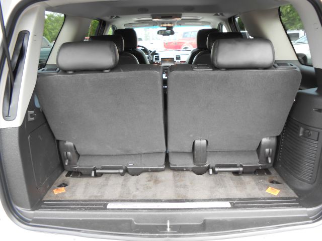 2009 Cadillac Escalade EX - DUAL Power Doors