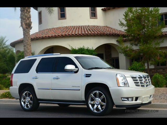 2010 Cadillac Escalade GLS PZEV
