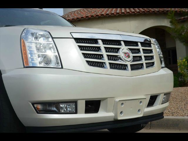 2010 Cadillac Escalade GLS PZEV