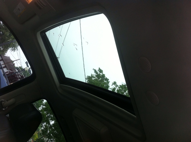 2010 Cadillac Escalade GLS PZEV