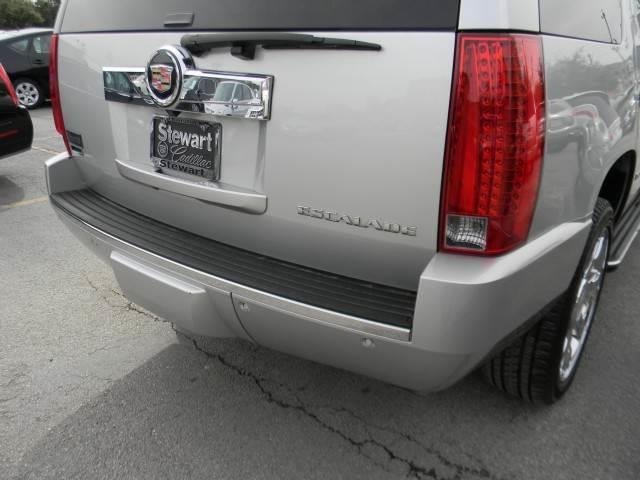 2011 Cadillac Escalade 2 Dr SC2 Coupe
