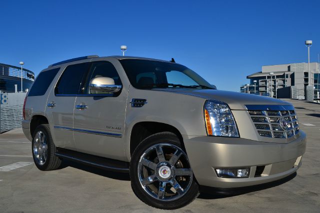 2011 Cadillac Escalade 4wd
