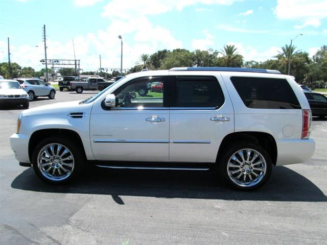 2011 Cadillac Escalade Unknown