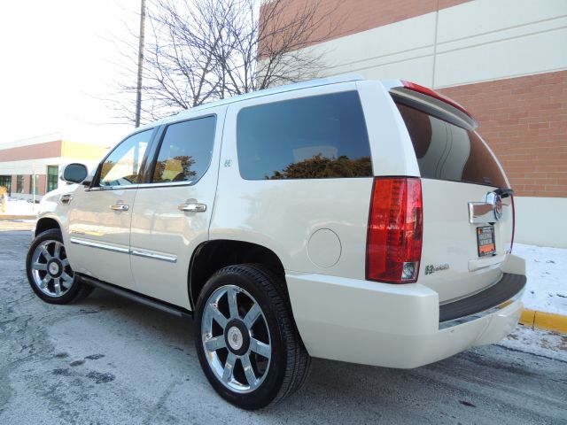 2011 Cadillac Escalade 4wd