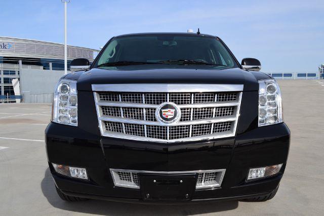 2013 Cadillac Escalade SEL 1 Owner AWD