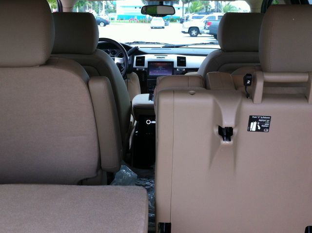 2013 Cadillac Escalade SE W/rse