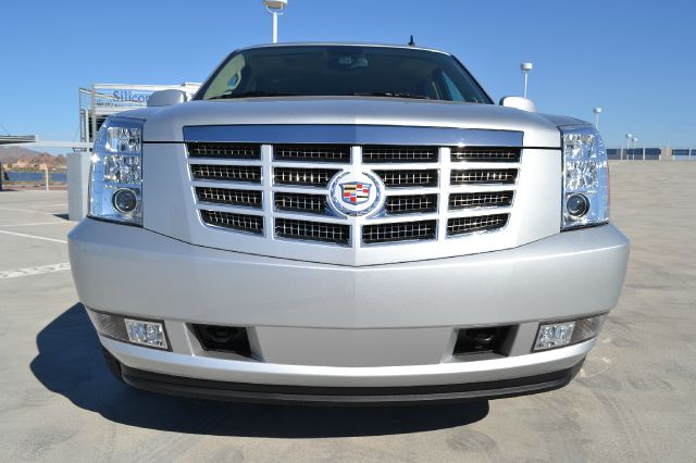 2013 Cadillac Escalade GLS PZEV