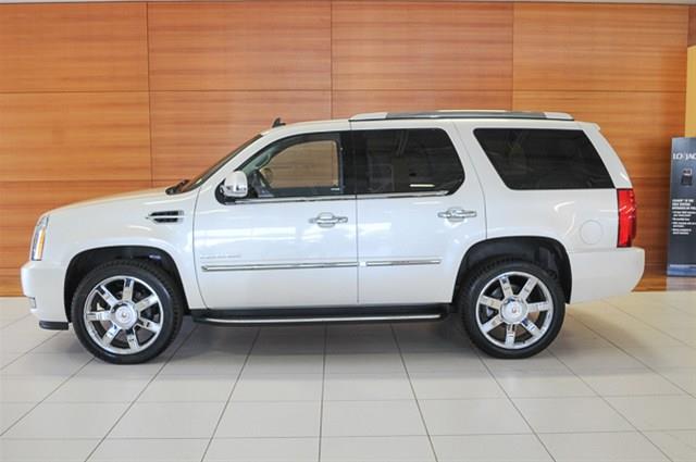 2013 Cadillac Escalade 2.5 AWD SUV