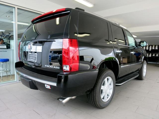 2013 Cadillac Escalade Unknown