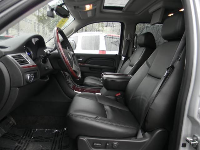 2014 Cadillac Escalade GLS PZEV