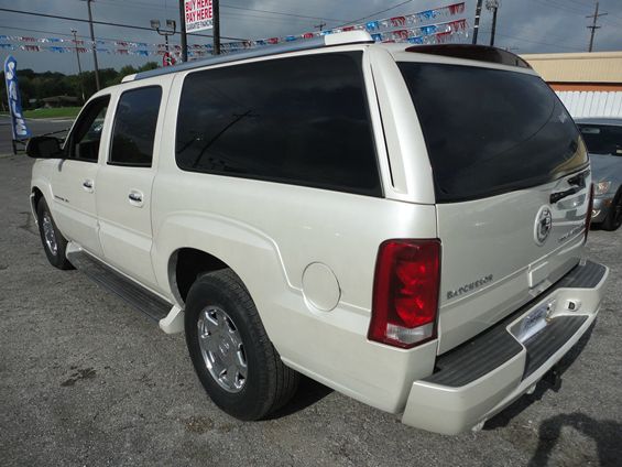 2003 Cadillac Escalade ESV SR5 Sport Utility 4D