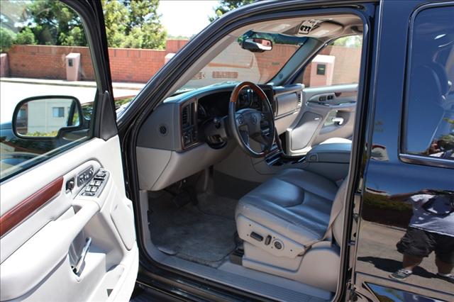 2003 Cadillac Escalade ESV Unknown