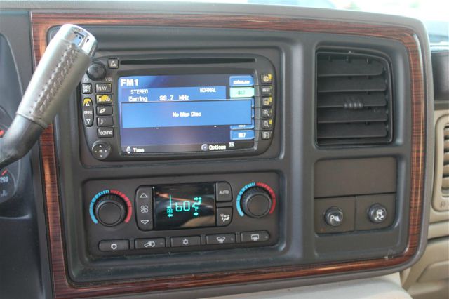 2003 Cadillac Escalade ESV SR5 Sport Utility 4D