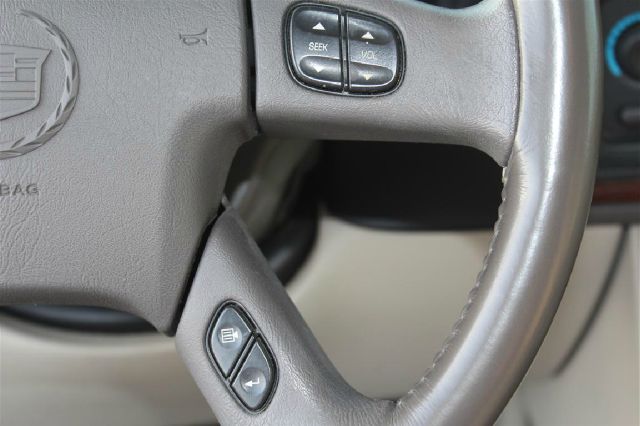 2003 Cadillac Escalade ESV SR5 Sport Utility 4D