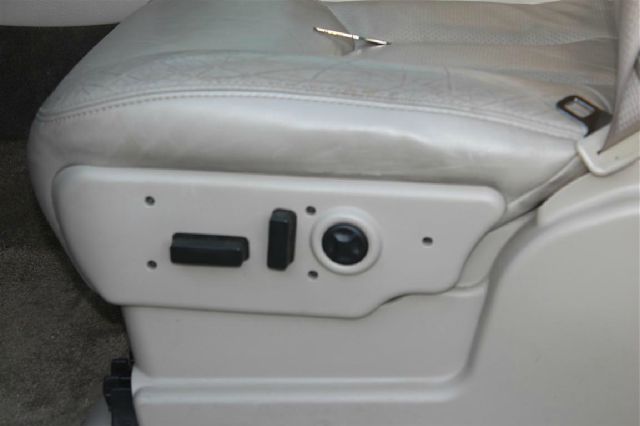 2003 Cadillac Escalade ESV SR5 Sport Utility 4D