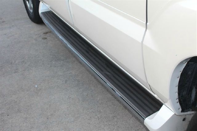 2003 Cadillac Escalade ESV SR5 Sport Utility 4D