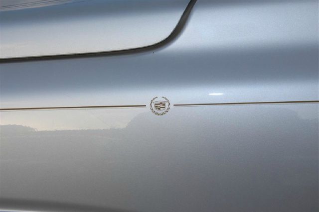 2003 Cadillac Escalade ESV SR5 Sport Utility 4D