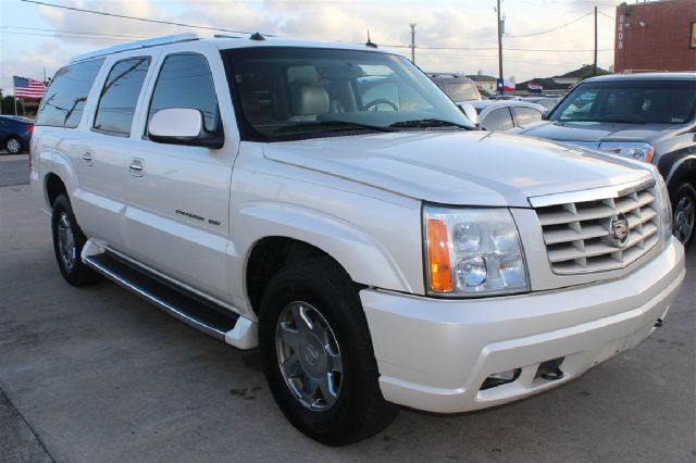 2003 Cadillac Escalade ESV SR5 Sport Utility 4D